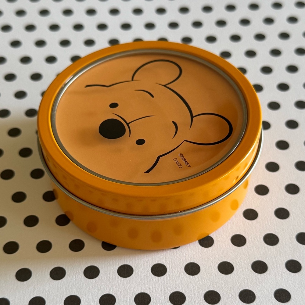 Disney Winnie the Pooh Round Magnetic Tin Container Case